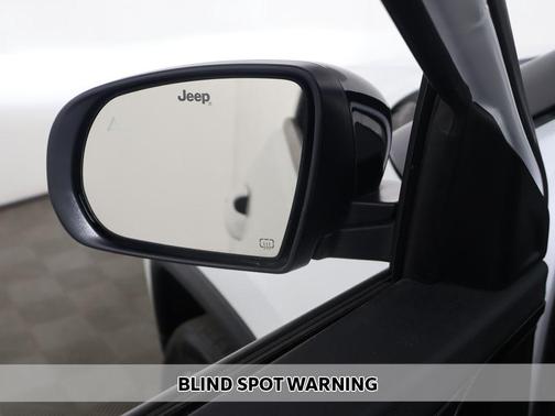Bright White Clearcoat 2025 Jeep Compass Limited