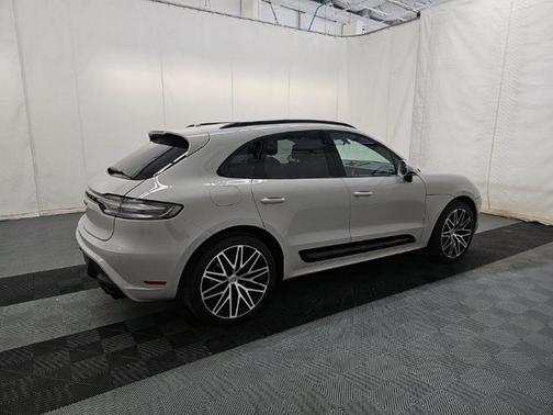 Tan 2023 Porsche Macan Macan