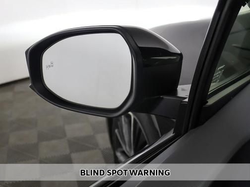 2023 Toyota Prius XLE