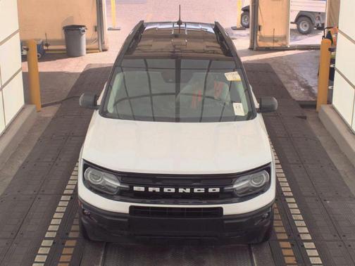 Oxford White 2024 Ford Bronco Sport Outer Banks