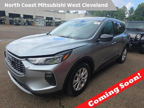 Iconic Silver Metallic 2024 Ford Escape Active