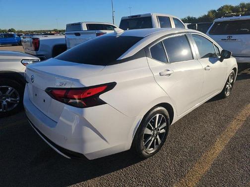 2021 Nissan Versa 1.6 SV