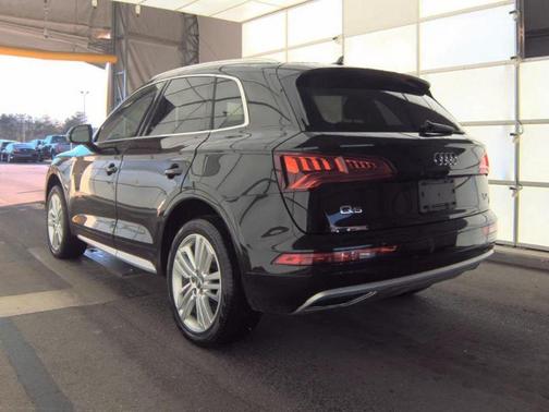 2018 Audi Q5 2.0T Prestige
