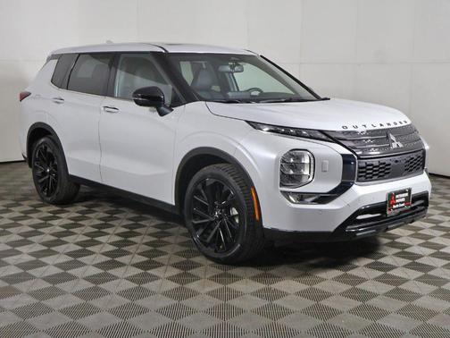 White 2023 Mitsubishi Outlander SEL Black Edition S-AWC