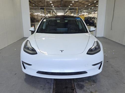 2023 Tesla Model 3 Standard Range