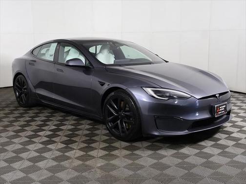2022 Tesla Model S Plaid