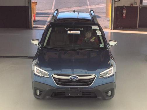 2022 Subaru Outback Touring