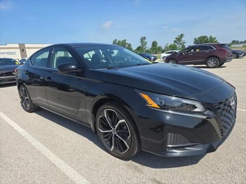 2024 Nissan Altima SR FWD