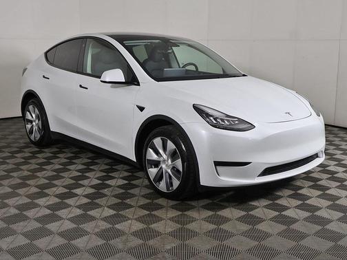 2023 Tesla Model Y Long Range Dual Motor All-Wheel Drive