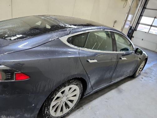 2017 Tesla Model S 75D