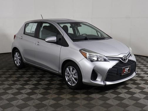 2017 Toyota Yaris LE