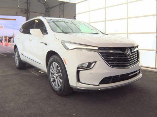 2023 Buick Enclave Essence FWD