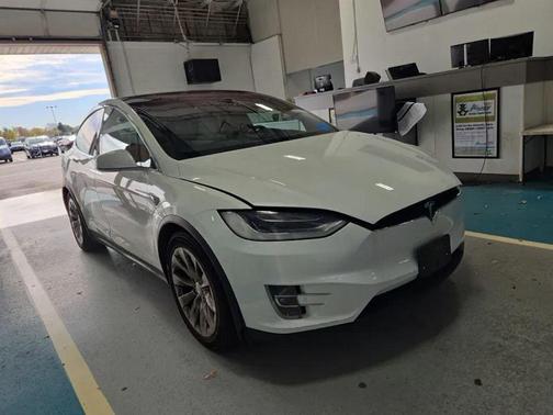 2017 Tesla Model X 75D