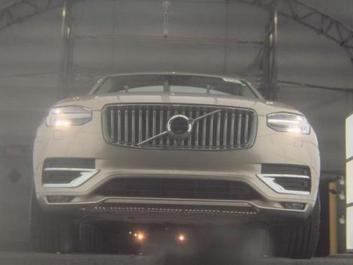 2024 Volvo XC90 B6 Plus Bright Theme 7-Seater