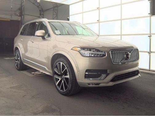 2024 Volvo XC90 B6 Plus Bright Theme 7-Seater