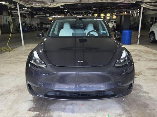 Stealth Grey 2024 Tesla Model Y Performance Dual Motor All-Wheel Drive