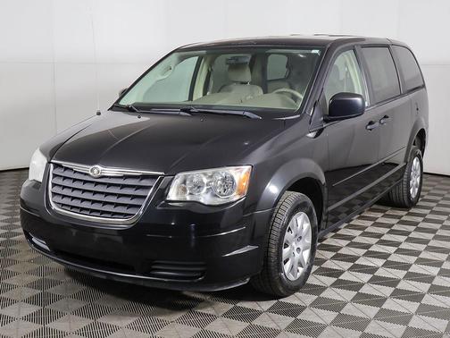 2008 Chrysler Town & Country LX