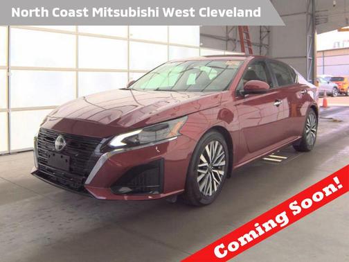 Scarlet Ember Tintcoat 2023 Nissan Altima 2.5 SV