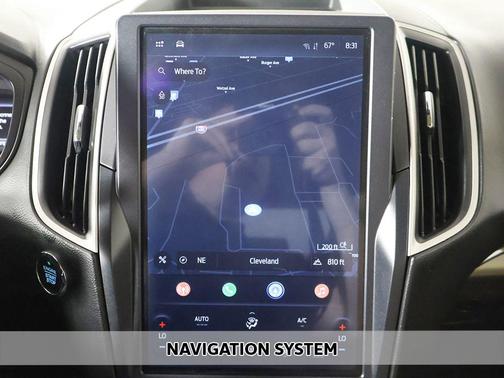 Black Metallic 2022 Ford Edge SEL