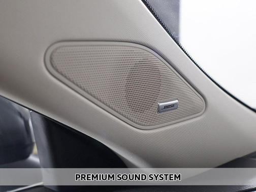 2025 Mitsubishi Outlander PHEV SEL