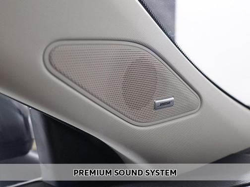 2025 Mitsubishi Outlander PHEV SEL