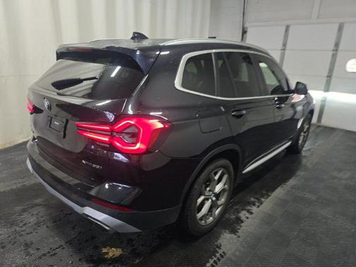Black 2022 BMW X3 xDrive30i