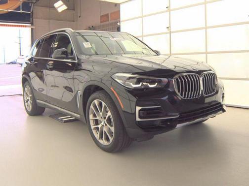 Black Sapphire Metallic 2022 BMW X5 xDrive40i