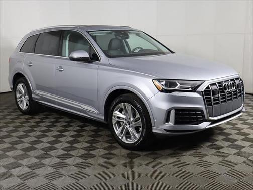 2022 Audi Q7 55 Premium Plus