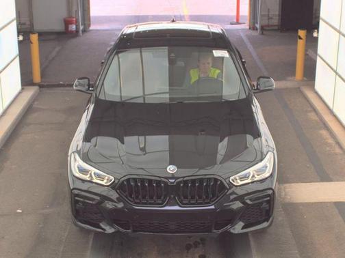 Black Sapphire Metallic 2023 BMW X6 M50i