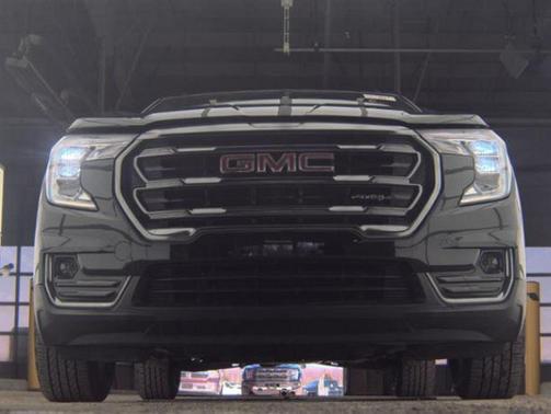 2024 GMC Terrain AWD AT4