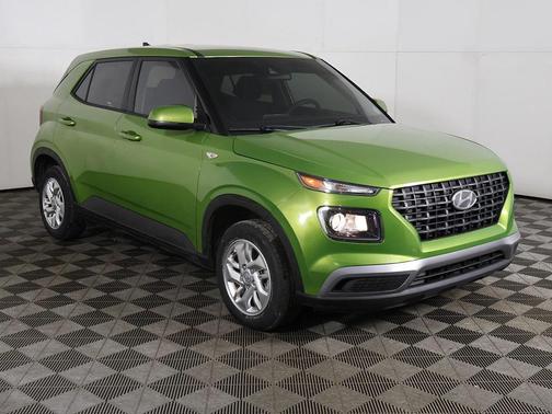 2021 Hyundai VENUE SE