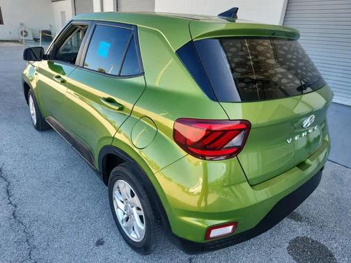 2021 Hyundai VENUE SE