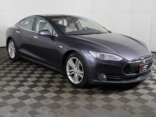 2015 Tesla Model S 85D