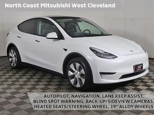 Pearl White Multi-Coat 2023 Tesla Model Y Long Range Dual Motor All-Wheel Drive