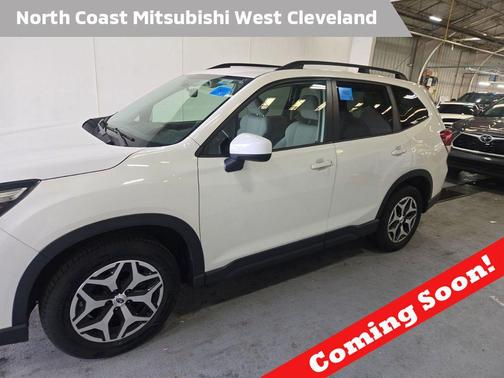 Crystal White Pearl 2020 Subaru Forester Premium