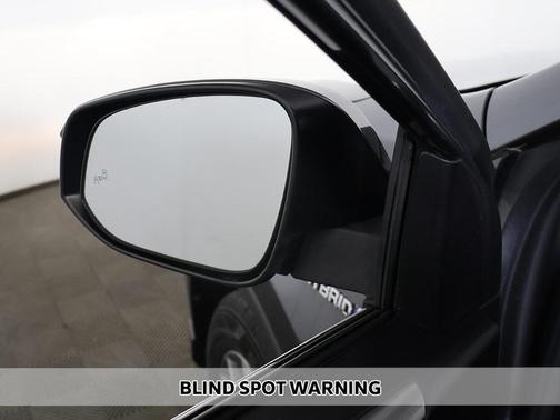 2017 Toyota RAV4 Hybrid XLE