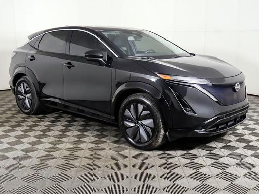 Black Diamond Pearl 2023 Nissan ARIYA ENGAGE