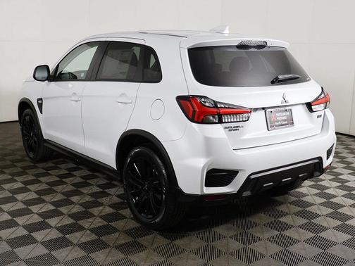 2025 Mitsubishi Outlander Sport 2.0 LE