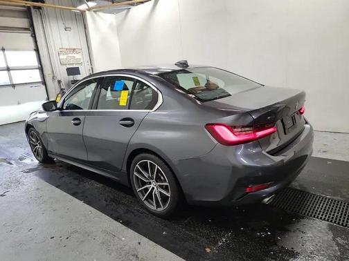 2021 BMW 330 xDrive