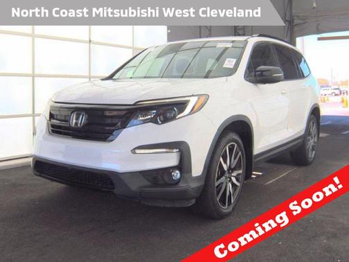 Platinum White Pearl 2022 Honda Pilot AWD Sport