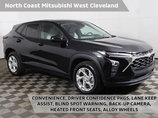 Mosaic Black Metallic 2025 Chevrolet Trax LS