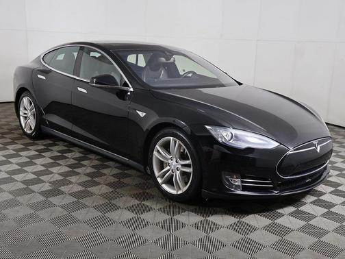 2015 Tesla Model S 85D