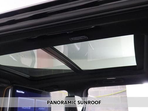 Onyx Black 2023 GMC Yukon XL AT4
