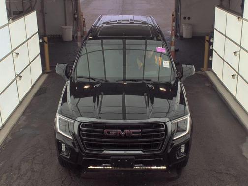 2023 GMC Yukon XL AT4