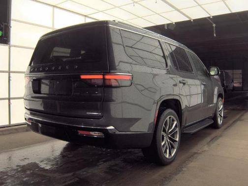 Baltic Gray Metallic Clearcoat 2022 Jeep Wagoneer Series II 4x4