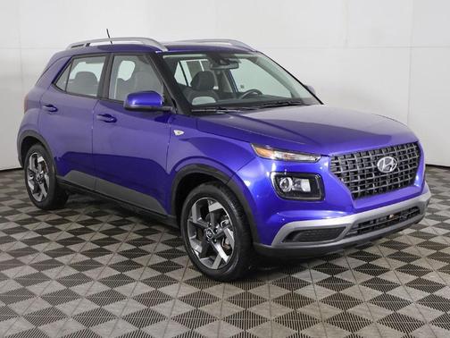 2023 Hyundai VENUE SEL