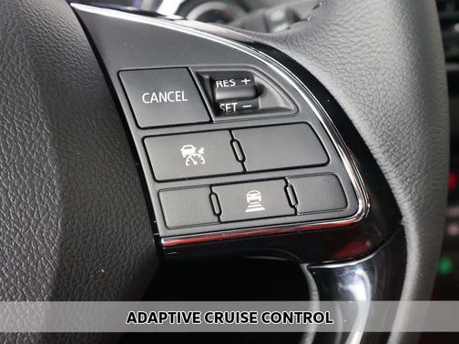 Labrador Black Pearl 2026 Mitsubishi Eclipse Cross SE