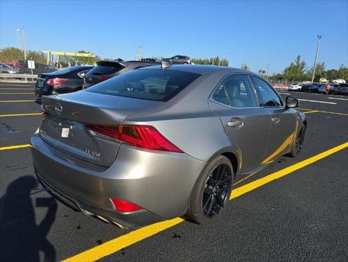2018 Lexus IS 300 Base