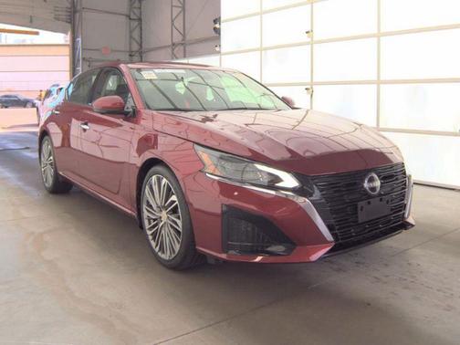 Scarlet Ember Tintcoat 2023 Nissan Altima 2.5 SL
