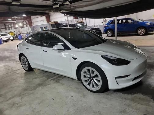 2022 Tesla Model 3 Standard Range